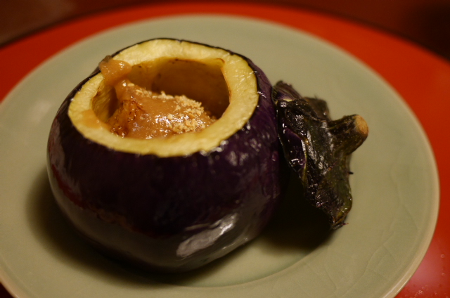 Aubergine with sesame sauce
