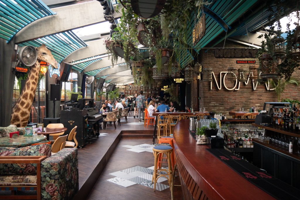 Pa-pa-pa-papanasi (More Romania)